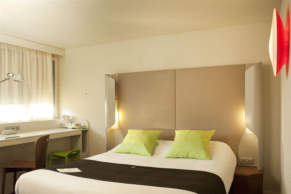 Hotel Campanile Biarritz Pokoj fotografie